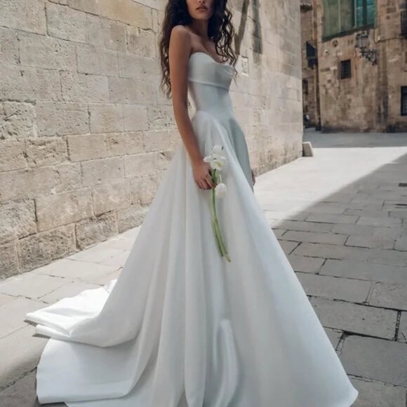 Jenny Yoo Romina Strapless A-Line Taffeta Wedding Gown Light Ivory Size 6 - Picture 1 of 17